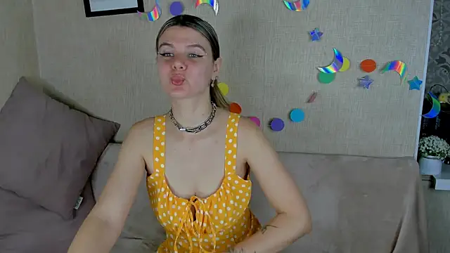 Snapshot of Zorianaa chatting on 4, 7, 2026 Zorianaa online show from 4, 7, 2026