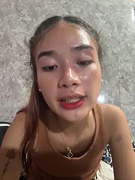 Snapshot of Kimparaka chatting on 7, 11, 2025 Kimparaka online show from 7, 11, 2025