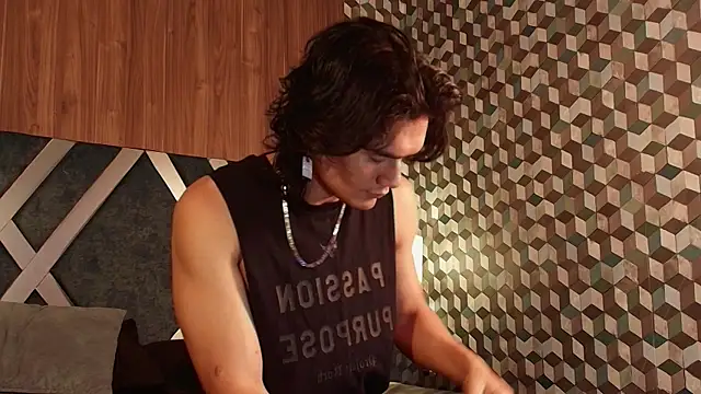 James Morrisonm online show from 18, 12, 2025