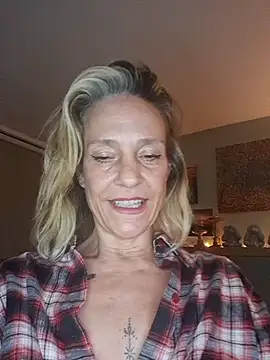 LittleSexyT online show from 6, 11, 2025