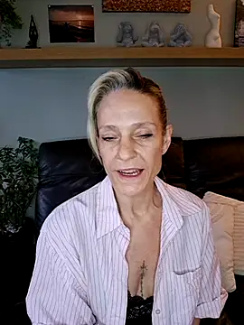 LittleSexyT online show from 14, 11, 2025