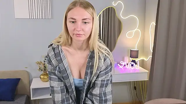 Carollina  online show from 1, 11, 2025