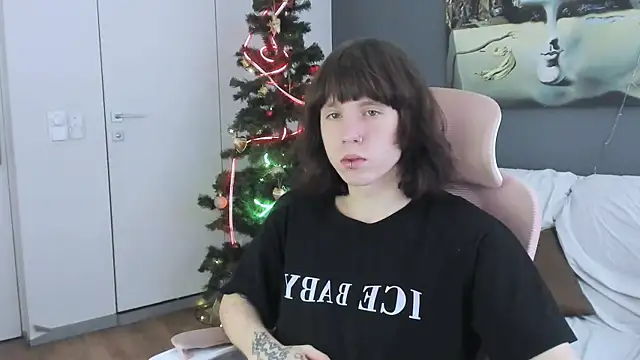 CutieKai  online show from 22, 12, 2025