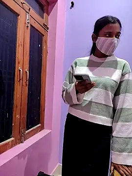 Rani hot3 online show from 4, 11, 2025