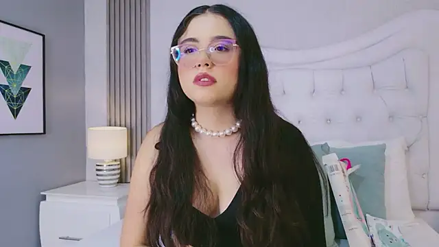 ScarlettPetrova online show from 27, 5, 2026
