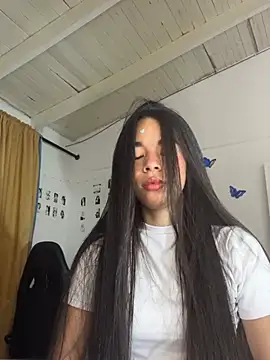 Snapshot of Milleradhara24 chatting on 24, 6, 2026 Milleradhara24 online show from 24, 6, 2026