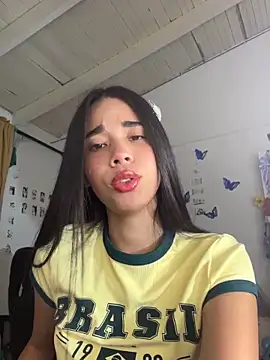 Snapshot of Milleradhara24 chatting on 10, 6, 2026 Milleradhara24 online show from 10, 6, 2026