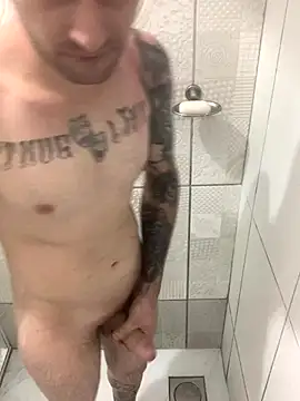 Manfredini607452 online show from 25, 11, 2025