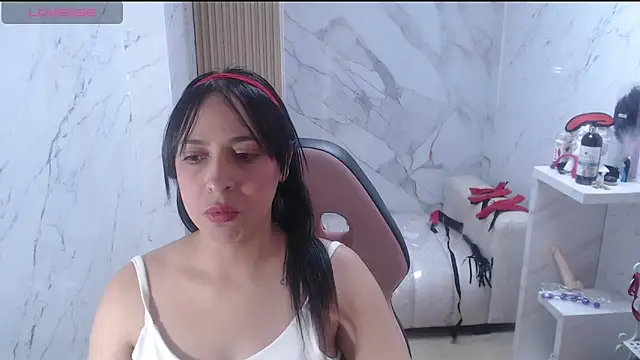 gabriella storm tf online show from 15, 4, 2026