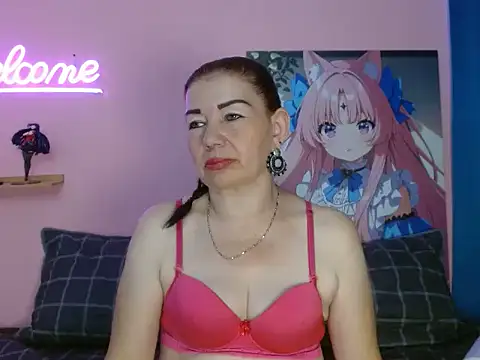 Snapshot of ESTEFANIA_344 chatting on 7, 11, 2025 ESTEFANIA 344 online show from 7, 11, 2025