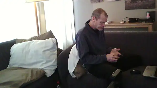 Snapshot of paulus52 chatting on 5, 12, 2025 paulus52 online show from 5, 12, 2025