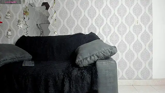 Boy savoy online show from 18, 12, 2025