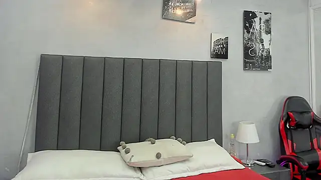 kendra london online show from 6, 7, 2026