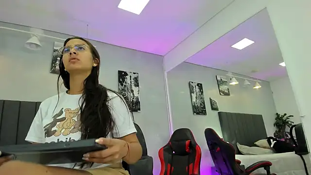 kendra london online show from 2, 3, 2026