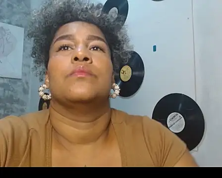 Snapshot of Ambar_foxy chatting on 15, 11, 2025 Ambar foxy online show from 15, 11, 2025