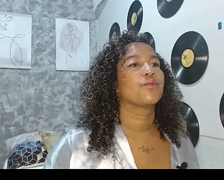 Snapshot of Ambar_foxy chatting on 14, 11, 2025 Ambar foxy online show from 14, 11, 2025