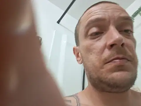 Snapshot of yourt0ys chatting on 8, 11, 2025 yourt0ys online show from 8, 11, 2025