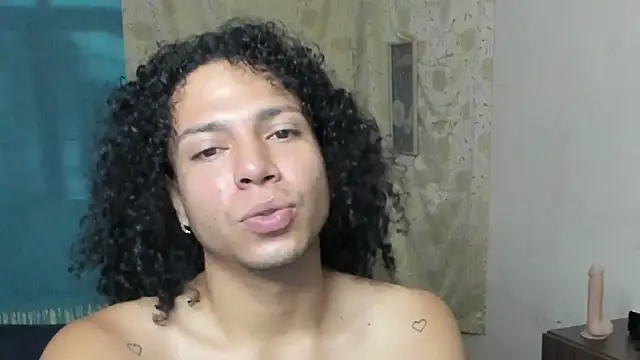 Angelwhitte online show from 8, 11, 2025