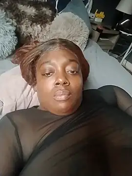 Snapshot of BiancaClarkson chatting on 25, 11, 2025 BiancaClarkson online show from 25, 11, 2025