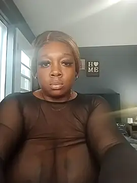 Snapshot of BiancaClarkson chatting on 5, 11, 2025 BiancaClarkson online show from 5, 11, 2025