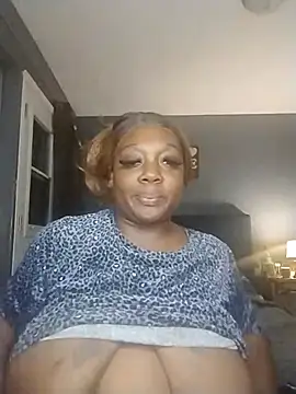 Snapshot of BiancaClarkson chatting on 18, 11, 2025 BiancaClarkson online show from 18, 11, 2025