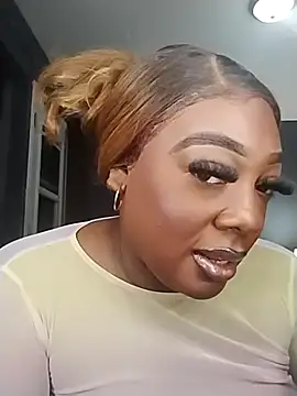 Snapshot of BiancaClarkson chatting on 7, 11, 2025 BiancaClarkson online show from 7, 11, 2025