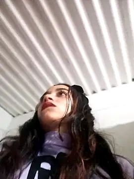 Skarlteth taylor online show from 9, 11, 2025