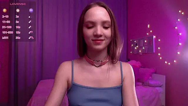 Adria Arjona online show from 24, 4, 2026