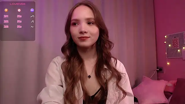Snapshot of Adria_Arjona chatting on 26, 5, 2026 Adria Arjona online show from 26, 5, 2026