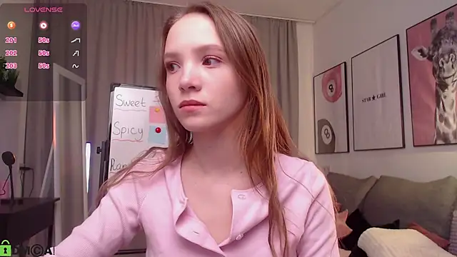 Snapshot of Adria_Arjona chatting on 14, 7, 2026 Adria Arjona online show from 14, 7, 2026
