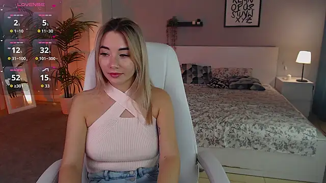 Rosie Mac online show from 5, 11, 2025