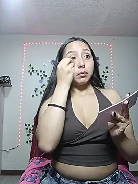 naughtygoddesss  online show from 17, 12, 2025