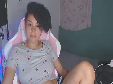 Snapshot of shayna_cute chatting on 11, 7, 2026 shayna cute online show from 11, 7, 2026