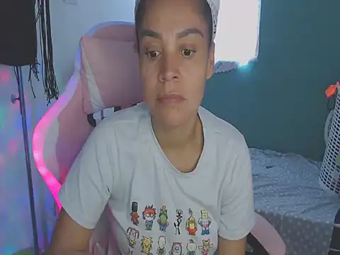 Snapshot of shayna_cute chatting on 29, 7, 2026 shayna cute online show from 29, 7, 2026