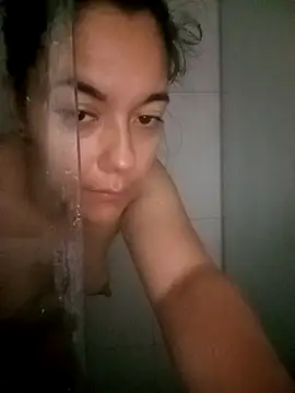 gigi097819 online show from 4, 11, 2025