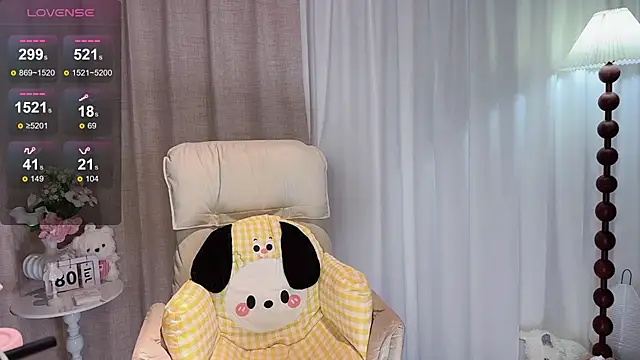 Snapshot of Yaiyigirl chatting on 8, 7, 2026 Yaiyigirl online show from 8, 7, 2026