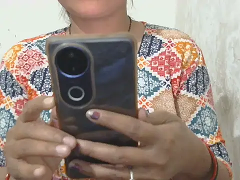 Sneha lovely01 online show from 13, 2, 2026