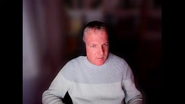 Snapshot of ChocolatMilka44 chatting on 3, 11, 2025 ChocolatMilka44 online show from 3, 11, 2025