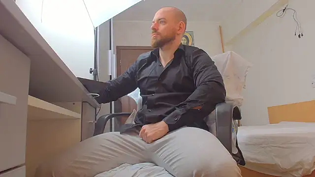 Ryanstone  online show from 4, 4, 2026