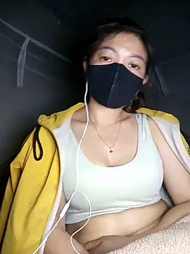 Snapshot of Mami_xxx chatting on 30, 11, 2025 Mami xxx online show from 30, 11, 2025