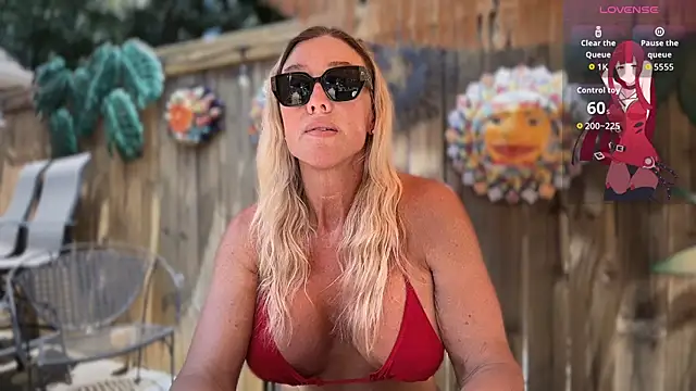 ChrisTinaBruce online show from 5, 7, 2026
