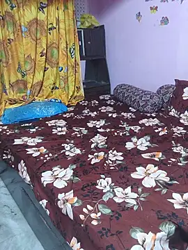 hyd couple7878 online show from 10, 7, 2026