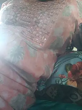 hyd couple7878 online show from 16, 4, 2026