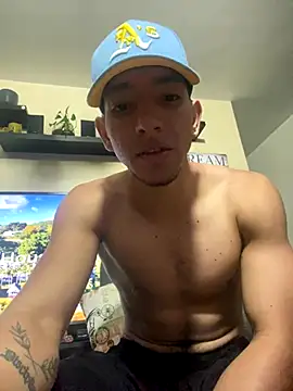 Snapshot of johnvixx chatting on 23, 11, 2025 johnvixx online show from 23, 11, 2025