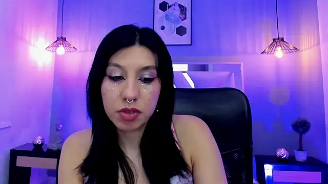 zoe-moreau online show from 6, 4, 2026