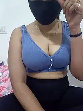 Snapshot of Aarti909090 chatting on 16, 7, 2026 Aarti909090 online show from 16, 7, 2026