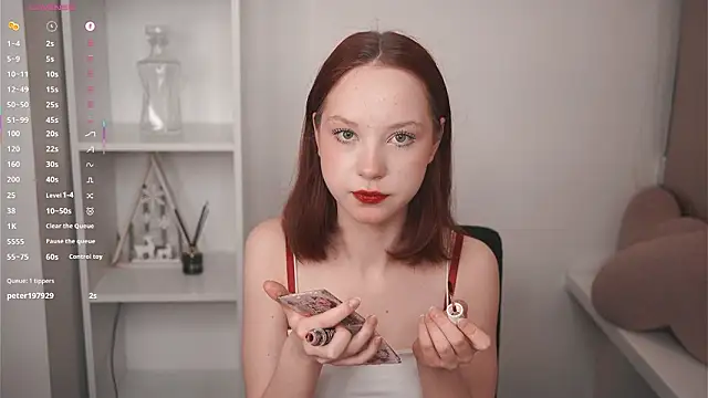 MaisieStarlight online show from 25, 2, 2026