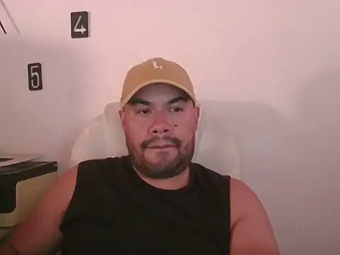 Snapshot of Ramses_36 chatting on 9, 7, 2026 Ramses 36 online show from 9, 7, 2026