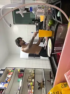 meninadeparis online show from 14, 11, 2025