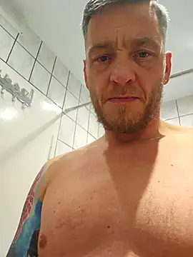 tom tom83 online show from 4, 11, 2025